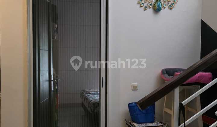 FOR SALE House in Premier Mansion Bandengan, Size 10 x 20, Furnished. 2