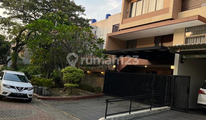 Dijual Rumah Taman Marina Ancol Luas 11 X 16.5 Furnished