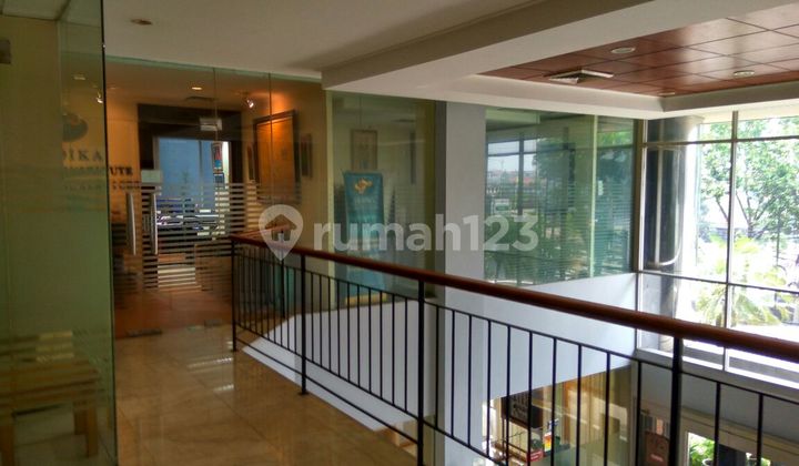 DIJUAL Gedung Perkantoran Mampang Luas 4000 m2 Aktif