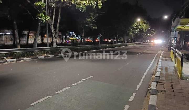 FOR SALE Old House in Cideng Land Area 11 x 20 Certificate