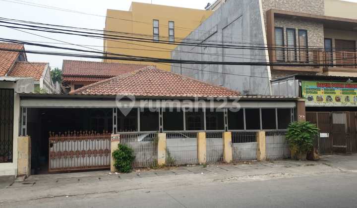 FOR SALE House in PT HII Complex, East Kelapa Gading, Area 274 m2 FOR SALE House in PT HII Complex, East Kelapa Gading, Area 274 m2