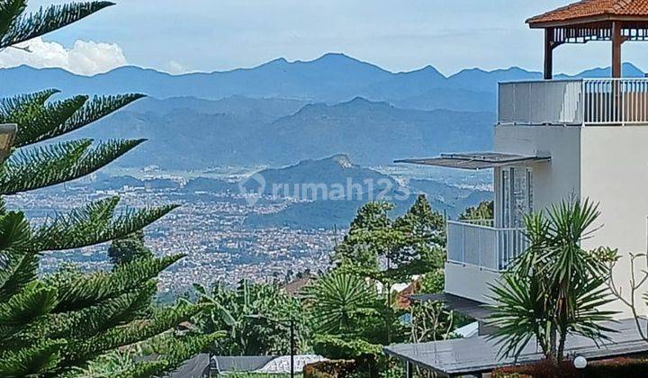 Rumah 3 lt, dekat tempat wisata, exit tol 15 menit, shm,city view 11