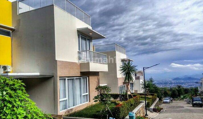 Rumah 3 lt, dekat tempat wisata, exit tol 15 menit, shm,city view 15