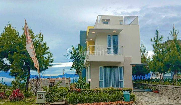 Dijual rumah resort di atas awan strategis view keren 1