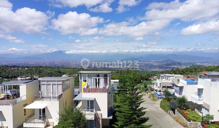Dijual rumah semi villa 3 lt, dekat area wisata strategis shm 2