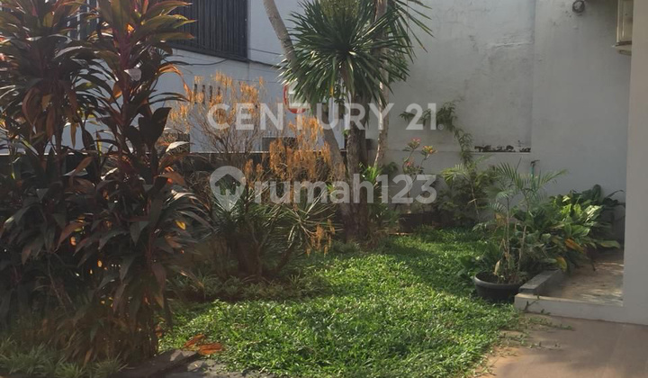 Near Citos Beautiful Minimalist House For Sale Ready to Occupy in Cilandak 2