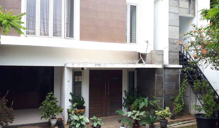 Wijaya Rumah 2 Lantai Cocok Untuk Kantor Atau Usaha Lainnya. 8