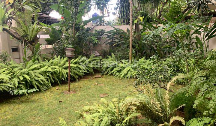 Kemang Rumah 2 Lantai Cantik Dengan Kolam Renang 4