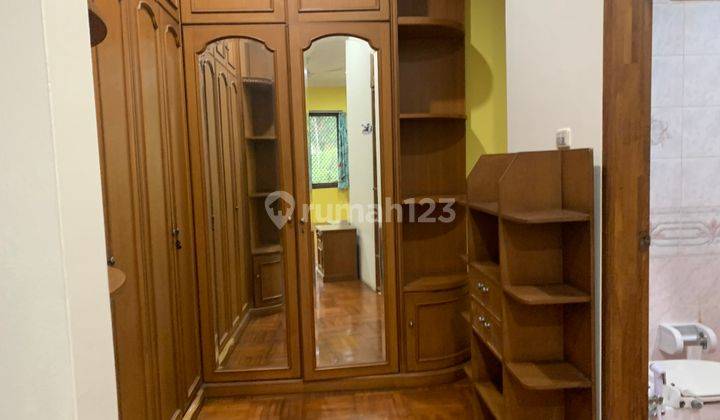 Kemang Rumah 2 Lantai Cantik Dengan Kolam Renang 18