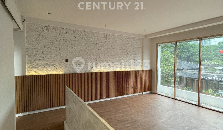 Padel Spot! Three-Story Ready-to-Use Shop House for Rent in Kemang