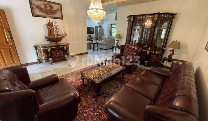 Rumah Siap Huni Dengan Kolam Renang Di Cilandak Timur 2