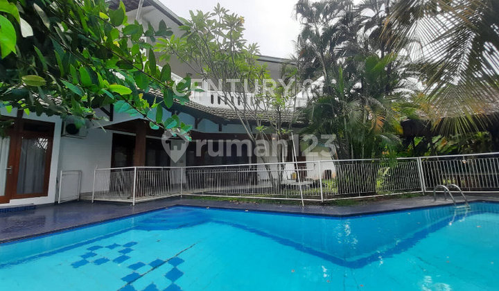 Luxury! Dream Premium House for Sale in Prime Kemang Location 2