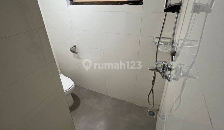 Rumah siap huni di cluster premium bintaro jaya sektor 9 (kamar utama lantai atas dan bawah) 2