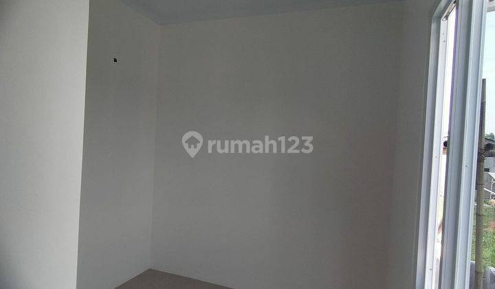 Rumah di Depok 2 Lantai Hanya 400 Jutaan 8