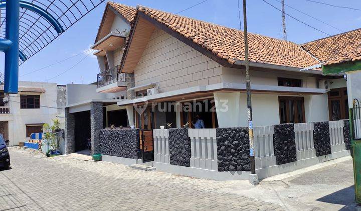 Dijual Guest House Utara Srabi Notosuman, Pusat Kota Solo 250 m² 1