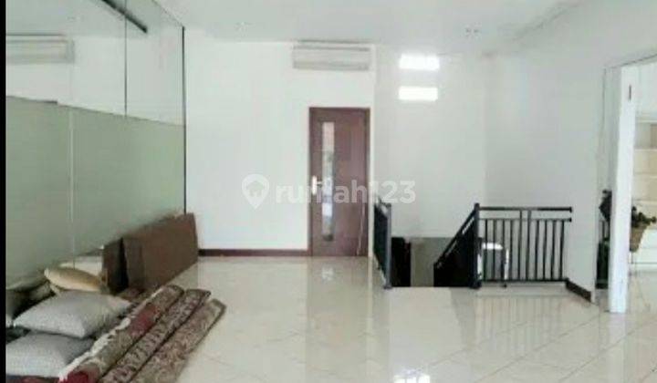 Disewakan Ruko 2 Lantai Lokasi Jalan Raya Agus Salim Bekasi  8