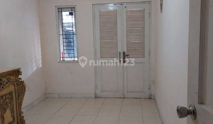 Disewakan Rumah 2 Lantai Baru Renov Taman Modern Cakung  3