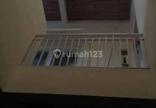 Dijual Rumah 2.5 Lantai Di Caman Raya Dalam Cluster  7