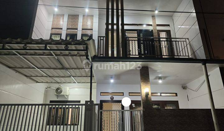  Disewakan Rumah Rapih 2 Lantai di Prima Harapan Regency 1