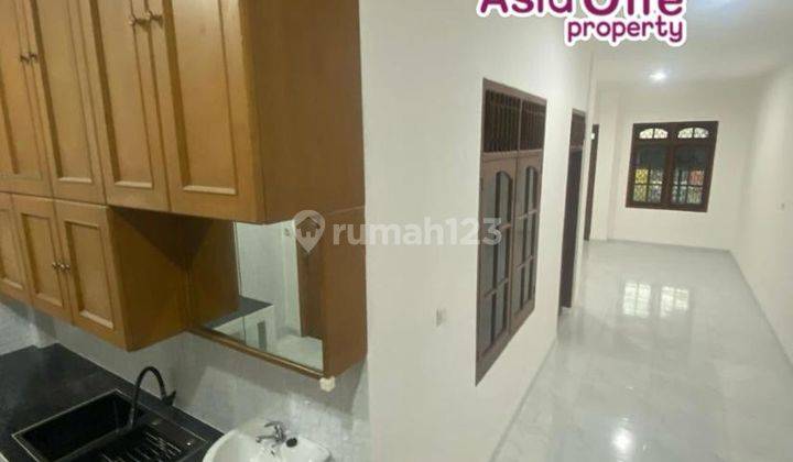 Dijual Rumah Terawat 2 Lantai di Kelapa Molek Kelapa Gading 1