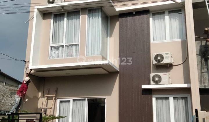 Dijual Rumah 2 Lantai Semi Furnished Bangunan Baru di Jatiasih 1