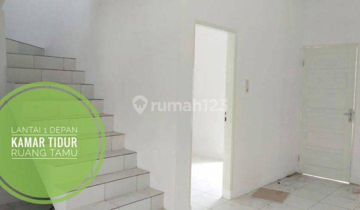 Rumah di Jl psr 8 2 Lantai SHM Baru Selatan 7
