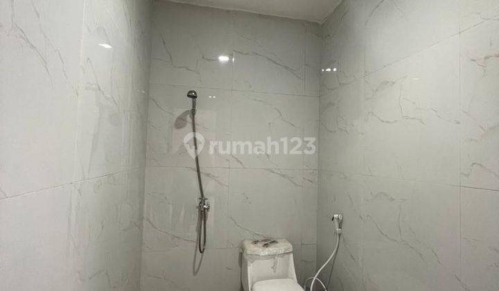 Rumah Double Dinding di Jl sembada SHM Baru 7