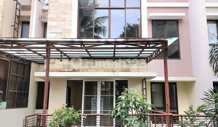 Rumah BSD Cluster Primavera Foresta Double Decker 3 Lantai