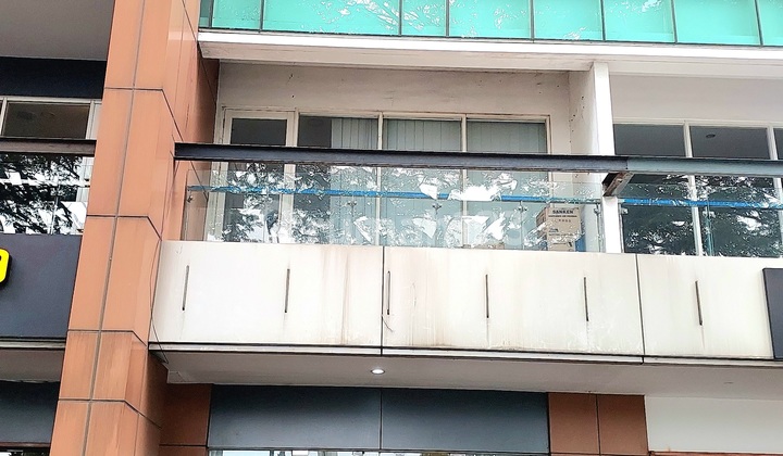 Disewakan Ruko Icon BSD 3 Lantai Dekat Toll dan Stasiun Intermoda Rapi Siap Buat Usaha Disewakan Ruko Icon BSD 3 Lantai Dekat Toll dan Stasiun Intermoda Rapi Siap Buat Usaha