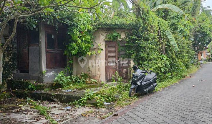 Tanah Ukuran Kecil Dekat Pantai Batu Belig (KTT) 5