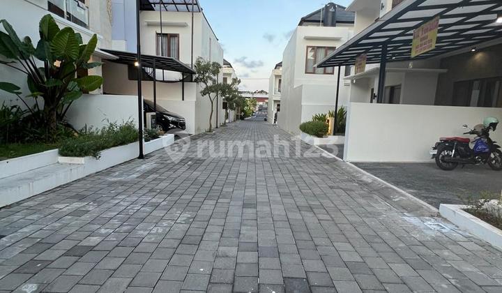 Villa One Gate System di Nusa Dua Siap Huni