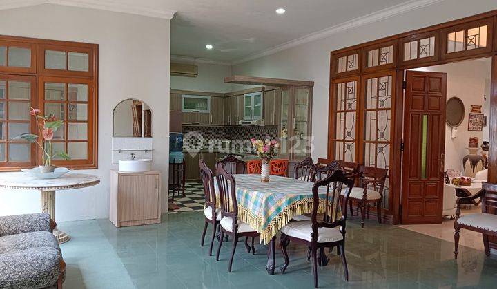 Rumah Besar Desain Mewah Disewakan Di Ciracas Jakarta Timur 11