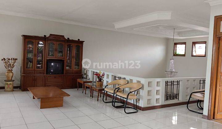 Rumah Besar Desain Mewah Disewakan Di Ciracas Jakarta Timur 20