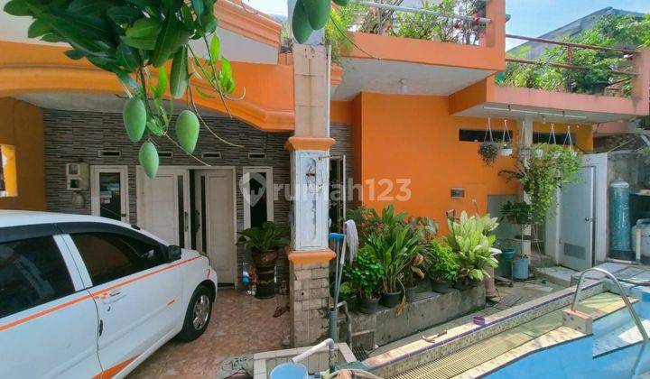 Dijual Cepat Rumah Dengan Kolam Renang Pribadi Di Pekayon, Bekasi 1