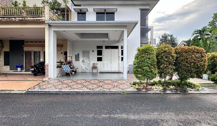 Dijual Rumah Posisi Hoek Dekat Pintu Tol Jatiwarna Bekasi 1