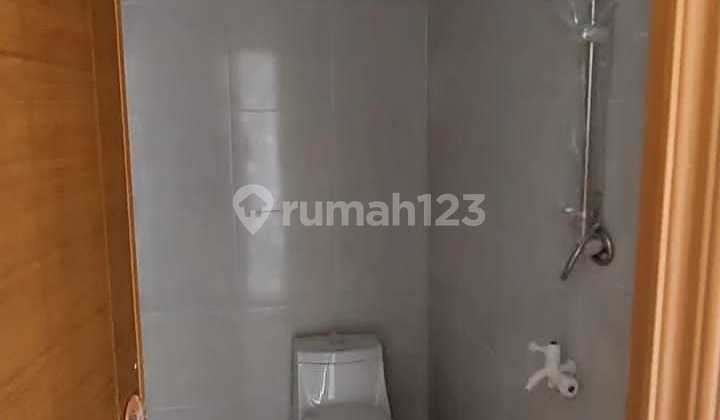 For Sale Ready-to-Live Hook House in Harapan Indah Bekasi 2