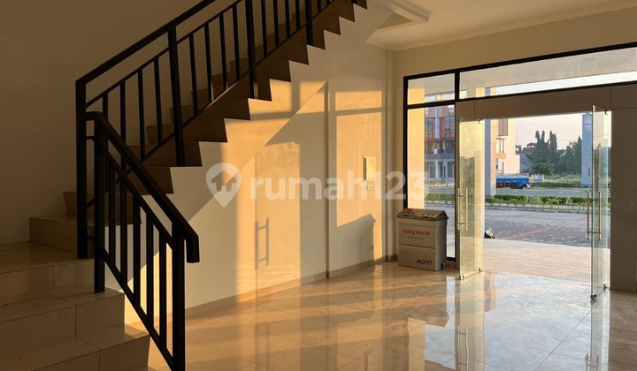 Ruko 1 Unit Di Summarecon Crown Bekasi 2