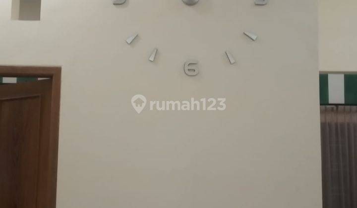 Disewakan Rumah Semi Furnish di Kemang Pratama Bekasi 4