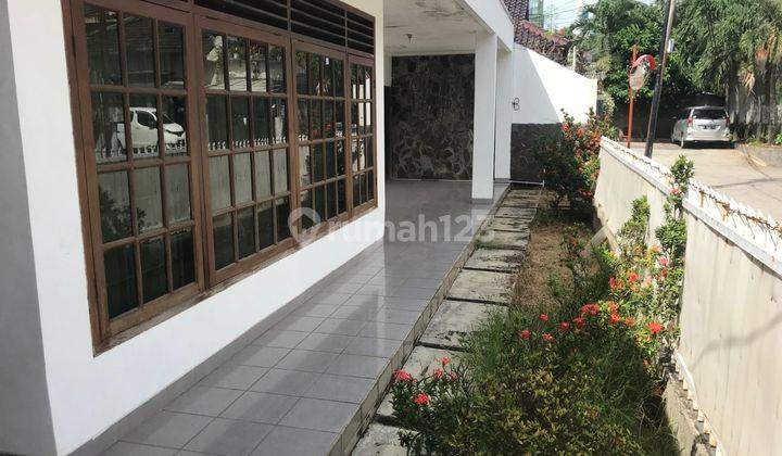 Dijual Rumah Lama Hitung Tanah di Mampang Jakarta Selatan 2