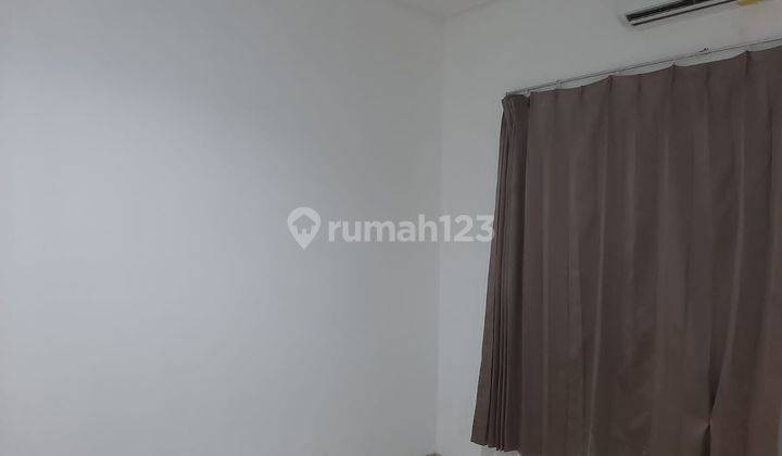 Disewakan Rumah 2. Lantai Di Cluster Galaxy Bekasi Zelatan 2