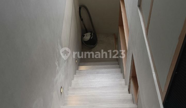 Disewakan Rumah 2 Lantai Furnish Cluster O² Grand Wisata Bekasi Disewakan Rumah 2 Lantai Furnish Cluster O² Grand Wisata Bekasi