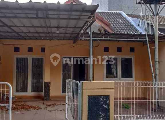 For Rent House Behind Pakuwon Mall Bekasi