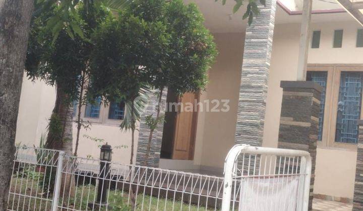 Disewakan Rumah Bagus Semi Furnish Di Kemang Pratama Bekasi 1