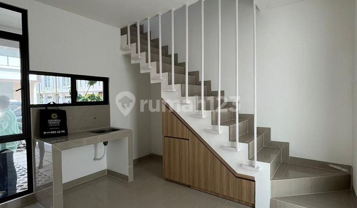Rumah 2 Lantai Cluster Wimbledon Jababeka Cikarang Timur 2