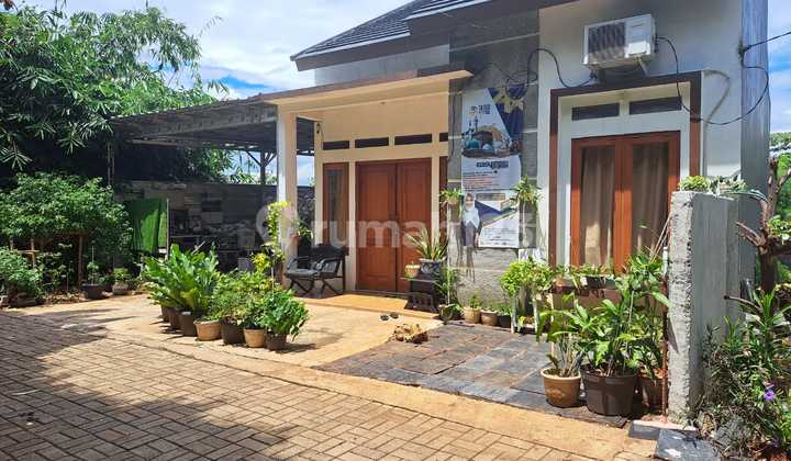 Strategic House in Kelapa Dua, Depok 1