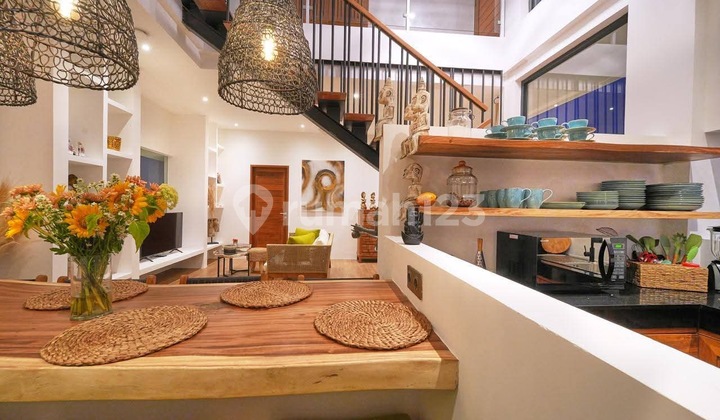 Villa Modern di Kelating Tabanan dengan Pemandangan Sawah dan Laut