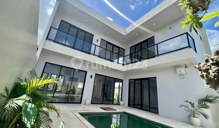 Dijual Villa Baru Siap Huni Dekat Pantai Lima Canggu