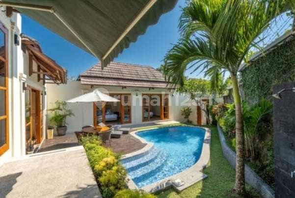 Modern 4 BR Villa Near Melasti Beach Ungasan