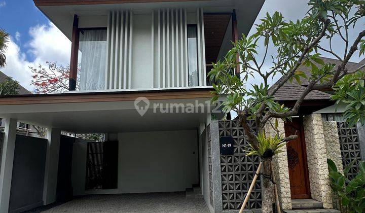 Villa Mewah Fully Furnished Di Jimbaran Lokasi Premium