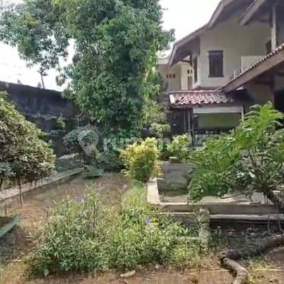 Rumah Classic Bagus Furnished SHM Cibubur, Jakarta Timur 2